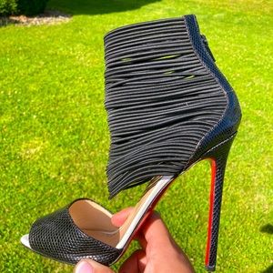 Beautiful rare Louboutins! Size 40